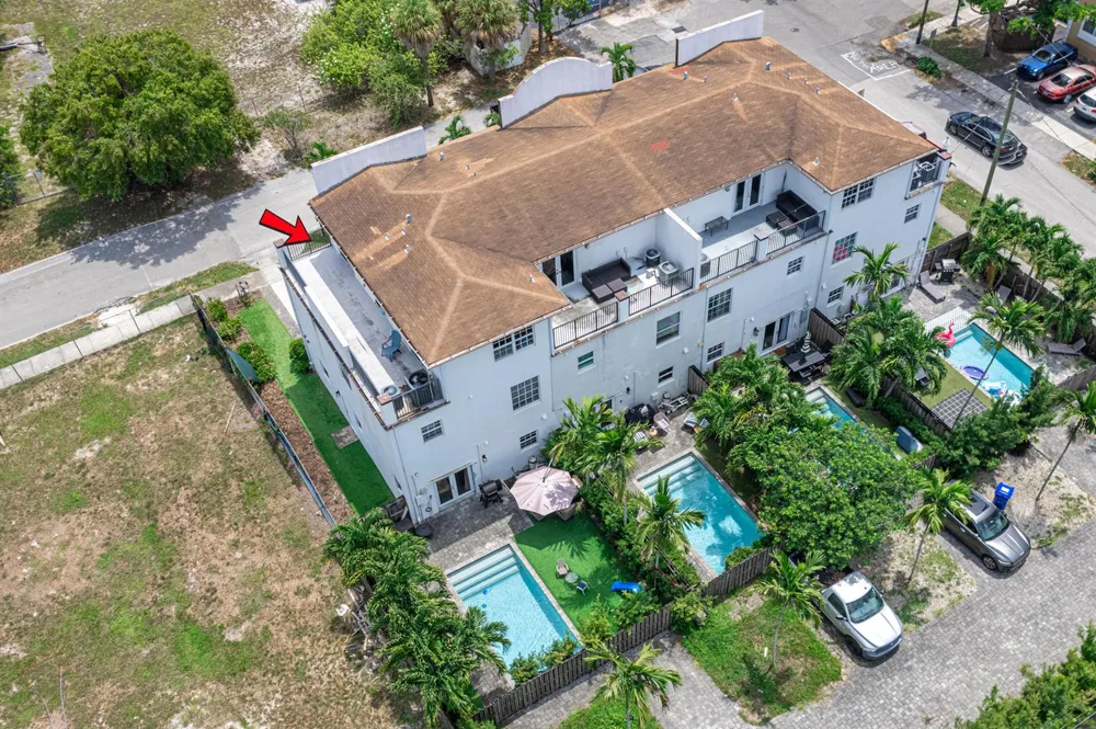 807 NW 1ST AVENUE Fort Lauderdale, FL 33311