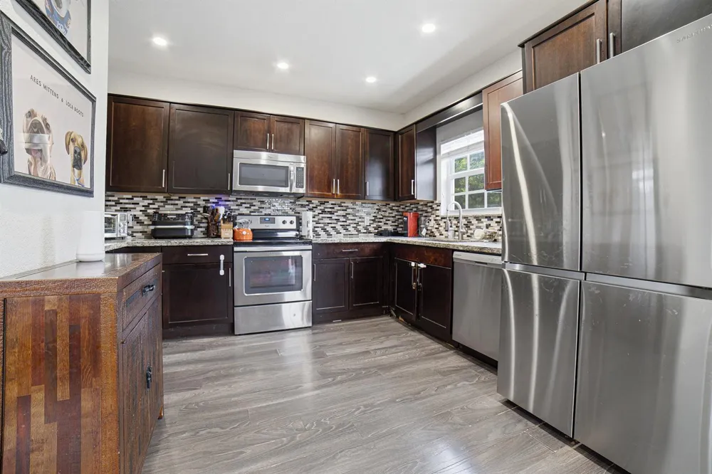 807 NW 1ST AVENUE Fort Lauderdale, FL 33311