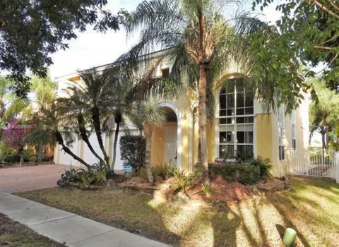833 SW 167TH AVENUE
