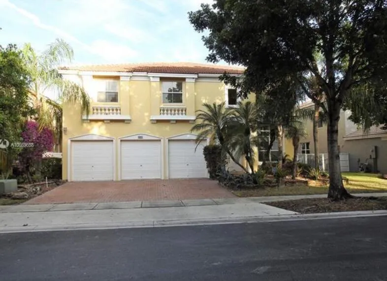 833 SW 167TH AVENUE Pembroke Pines, FL 33027