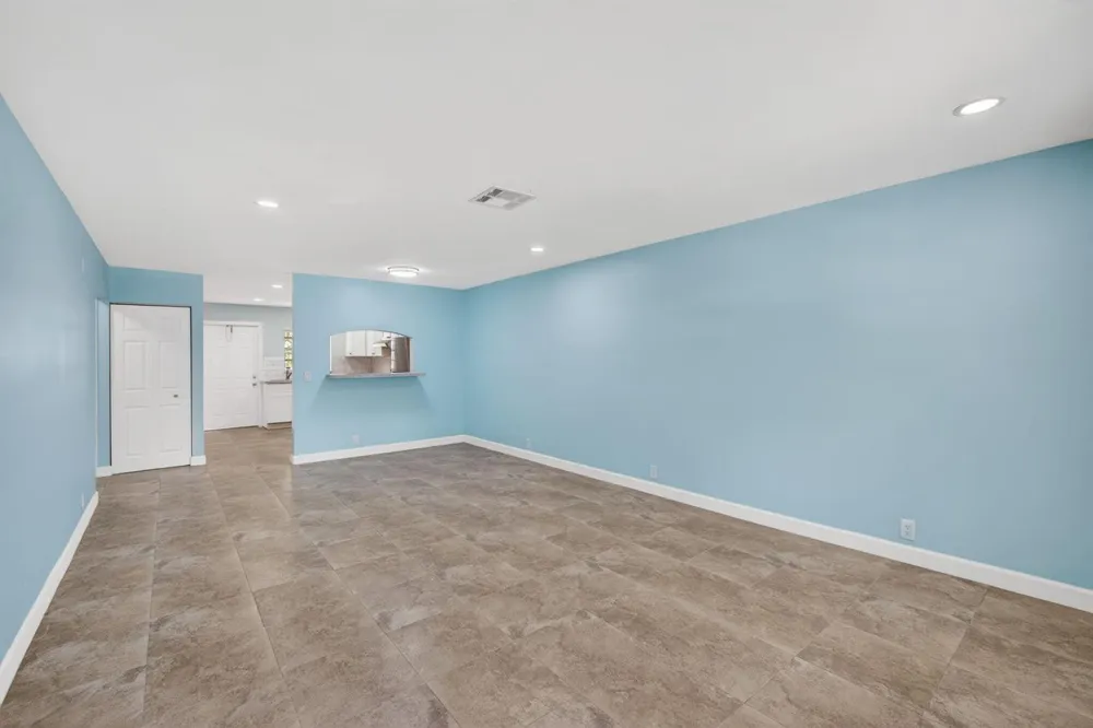 9484 Sun Court Palm Beach Gardens, FL 33403