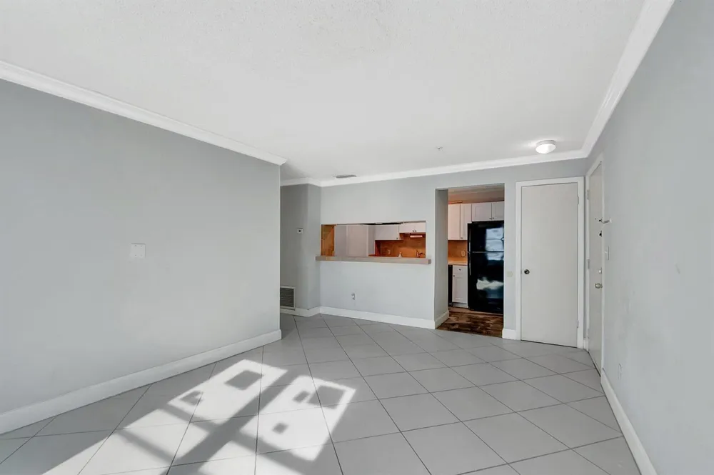 2301 CONGRESS AVENUE #23 Boynton Beach, FL 33426