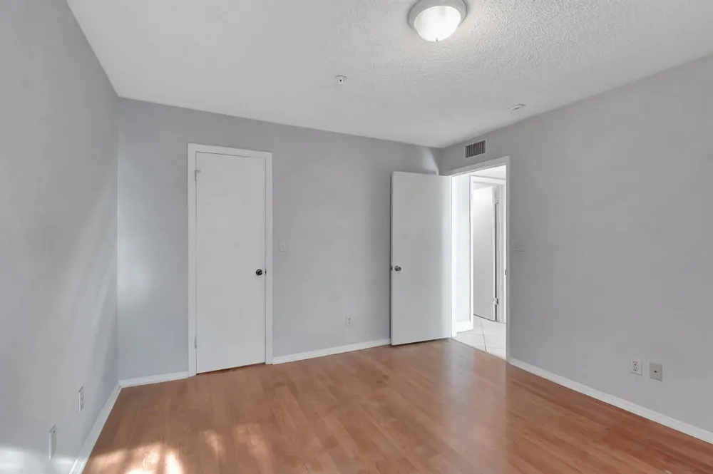 2301 CONGRESS AVENUE #23 Boynton Beach, FL 33426