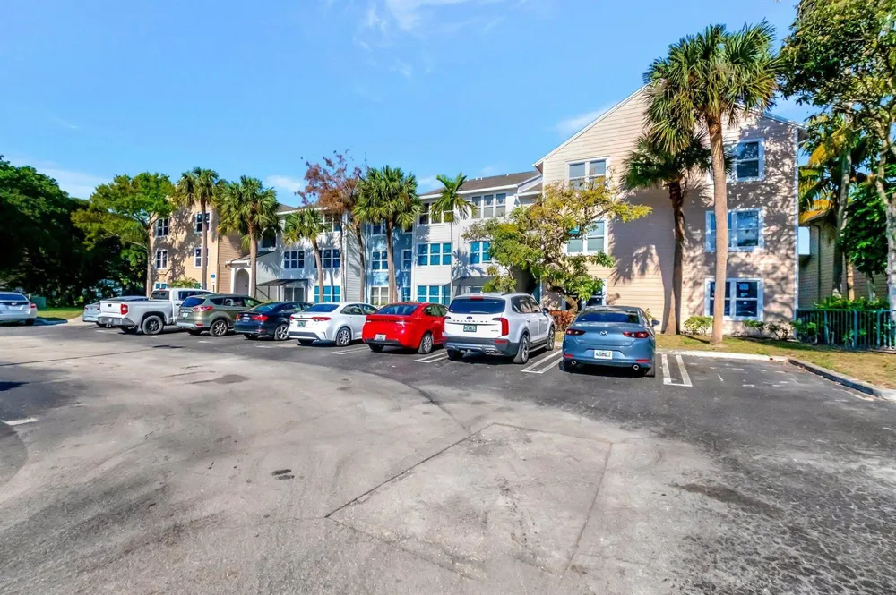 2301 CONGRESS AVENUE #23 Boynton Beach, FL 33426