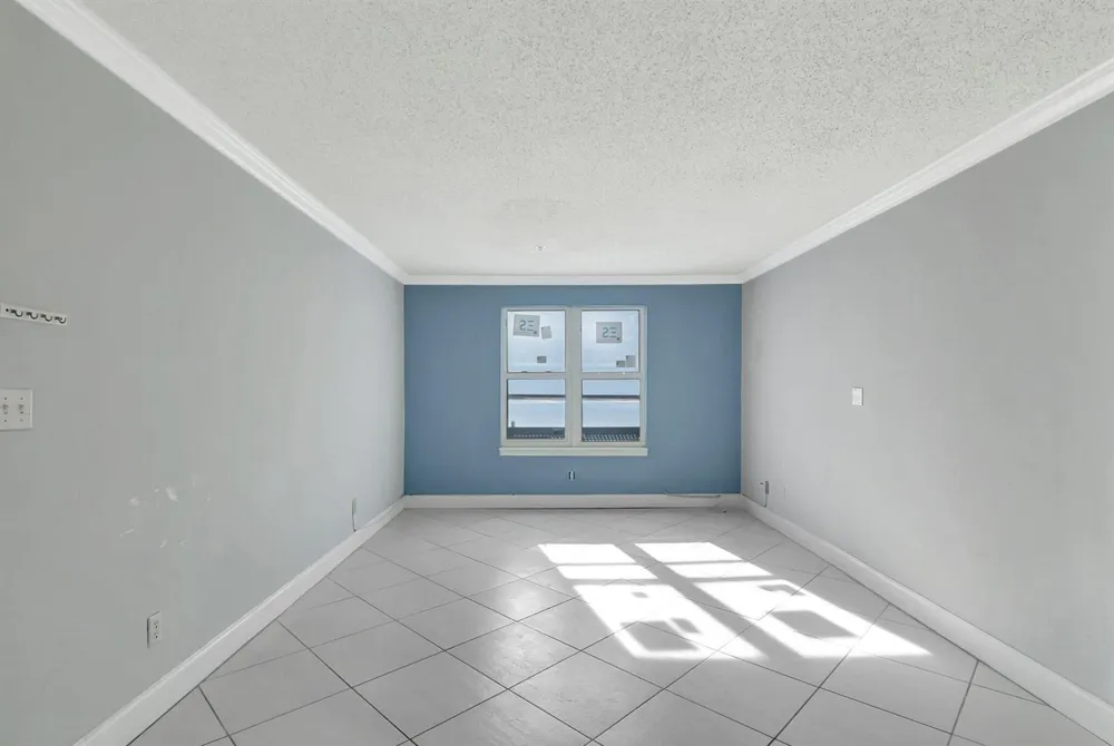 2301 CONGRESS AVENUE #23 Boynton Beach, FL 33426