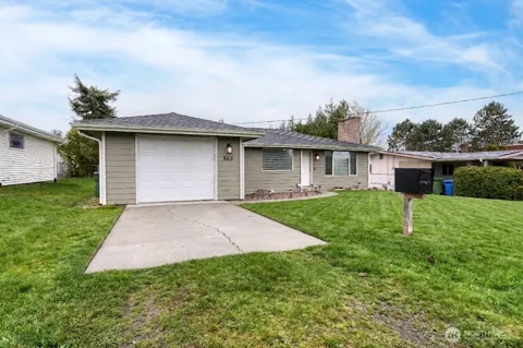863 SE 6TH AVENUE