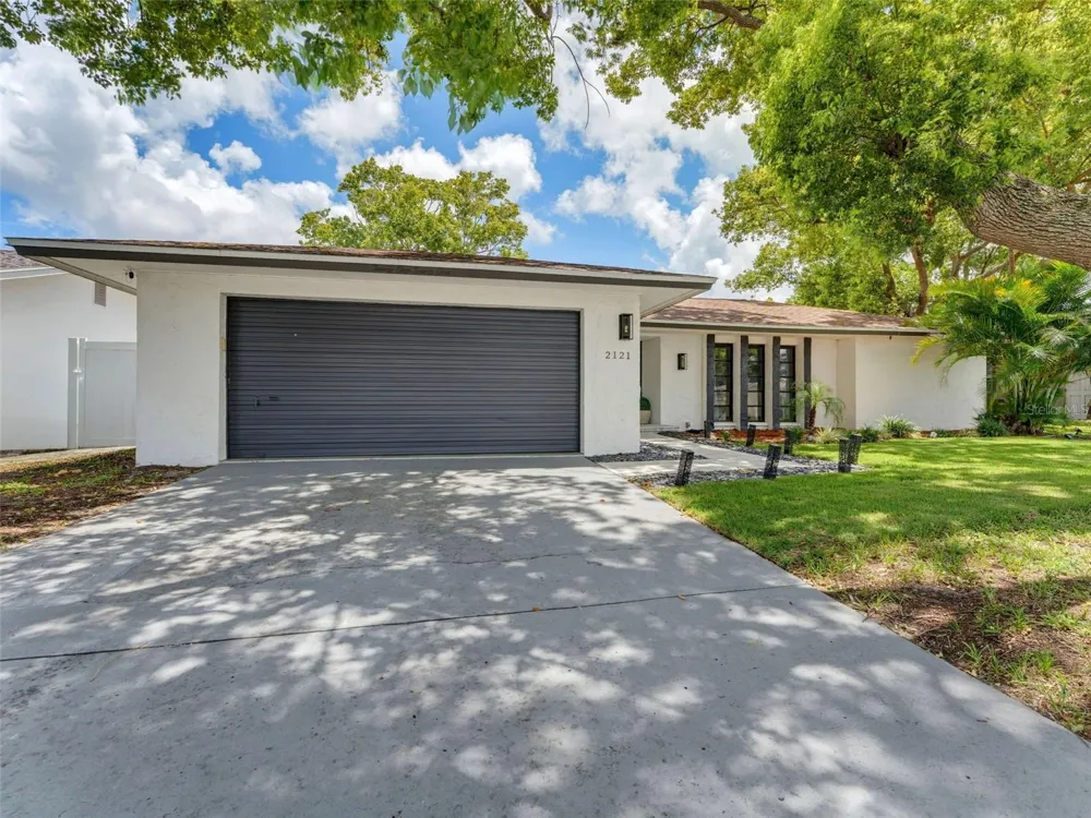 2121 BEECHER ROAD Clearwater, FL 33763