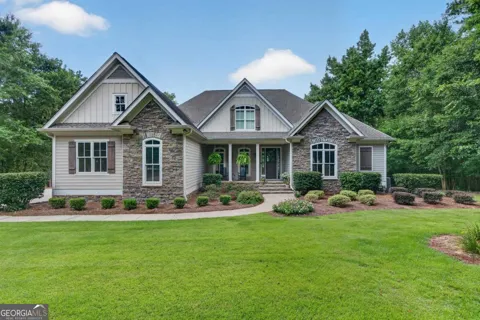 132 Country LN