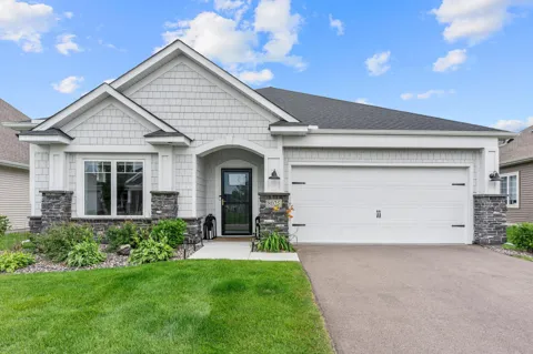 8025 Walnut Lane