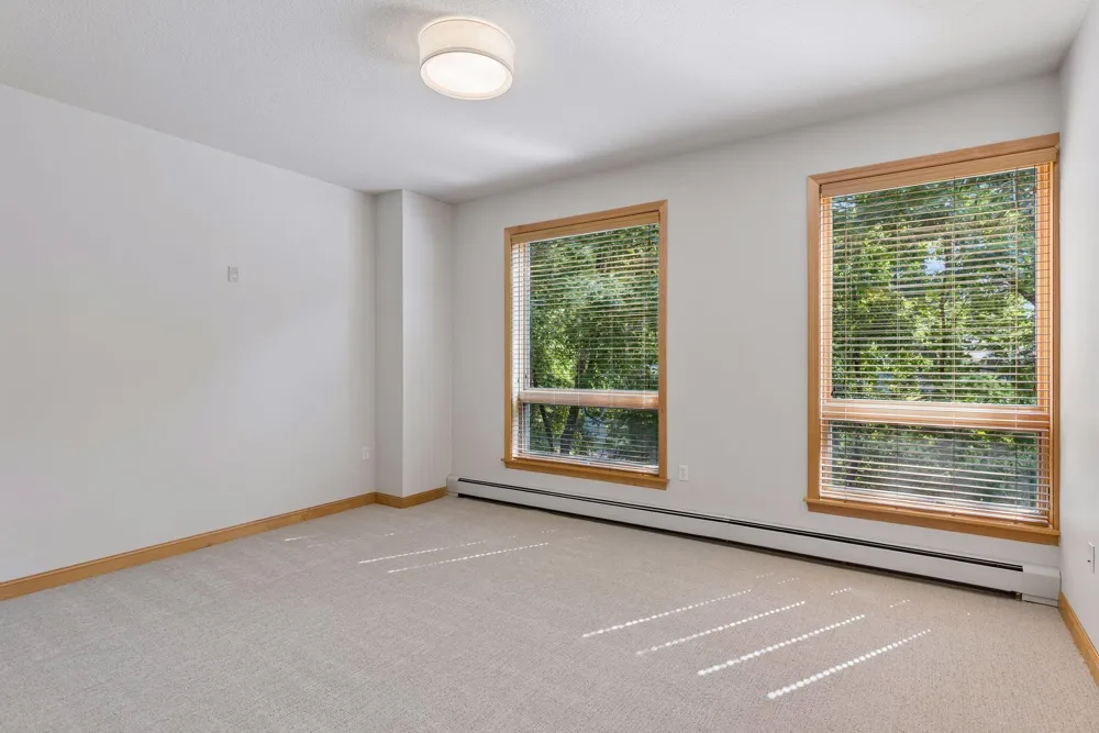 4201 Sunset Drive #N123 Spring Park, MN 55384