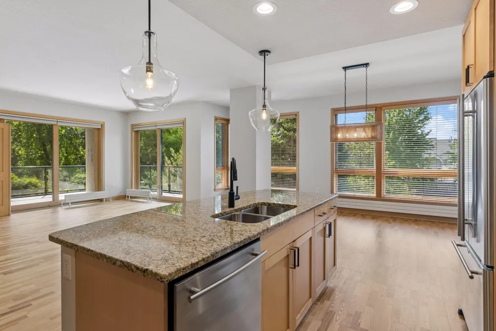 4201 Sunset Drive #N123 Spring Park, MN 55384