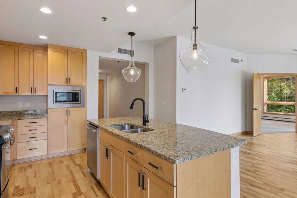 4201 Sunset Drive #N123 Spring Park, MN 55384