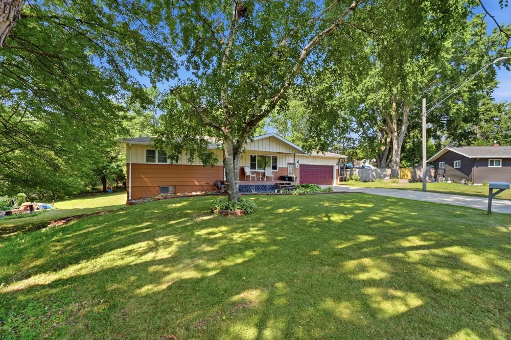 317 9th Avenue S Cold Spring, MN 56320