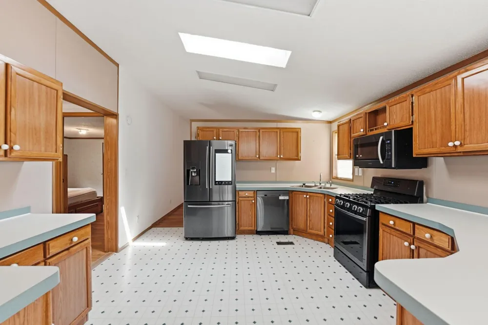 7024 150th Avenue NE Spicer, MN 56288
