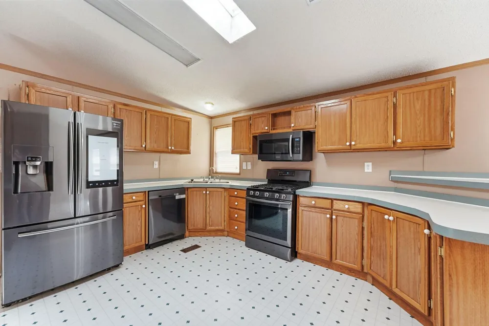 7024 150th Avenue NE Spicer, MN 56288