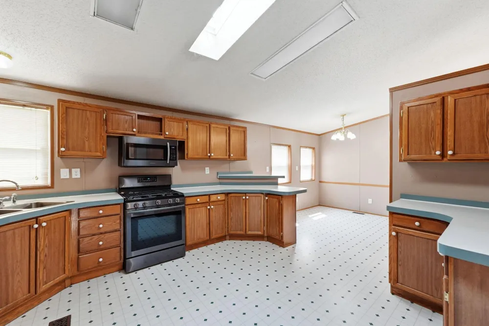 7024 150th Avenue NE Spicer, MN 56288