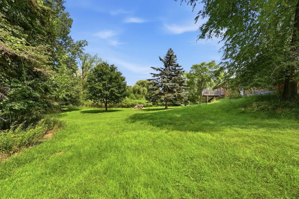 7024 150th Avenue NE Spicer, MN 56288