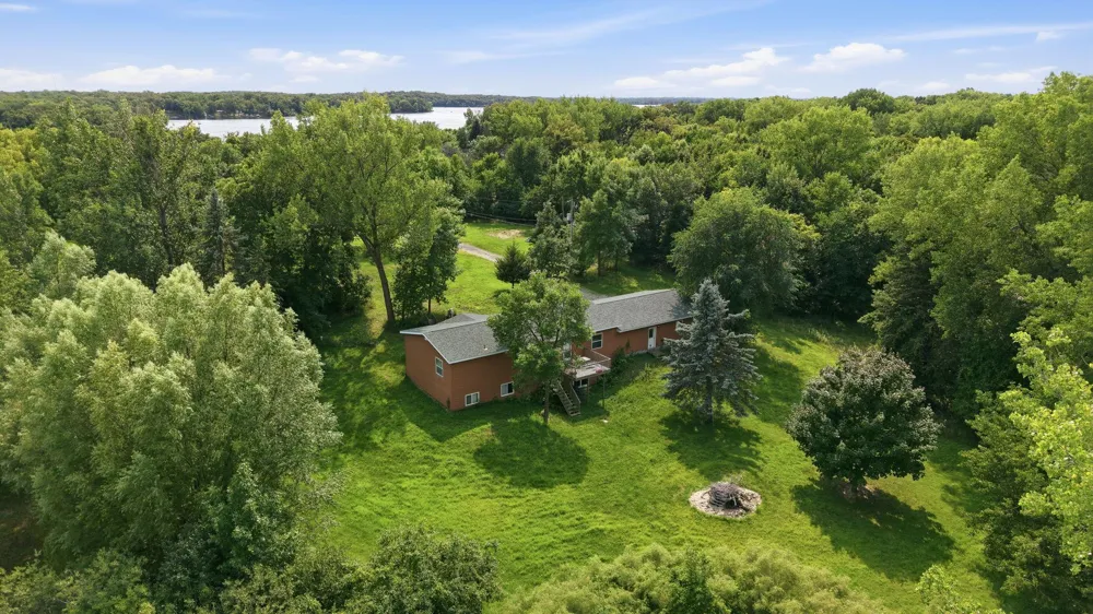 7024 150th Avenue NE Spicer, MN 56288