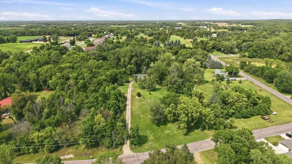 7024 150th Avenue NE Spicer, MN 56288