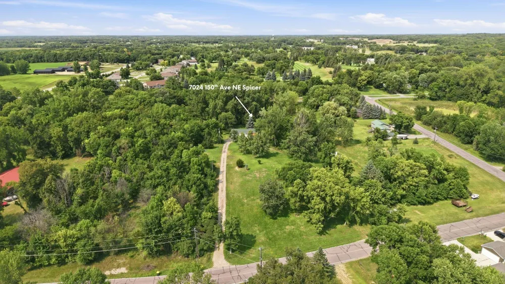 7024 150th Avenue NE Spicer, MN 56288
