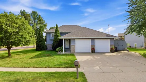 653 Grayhawk Dr