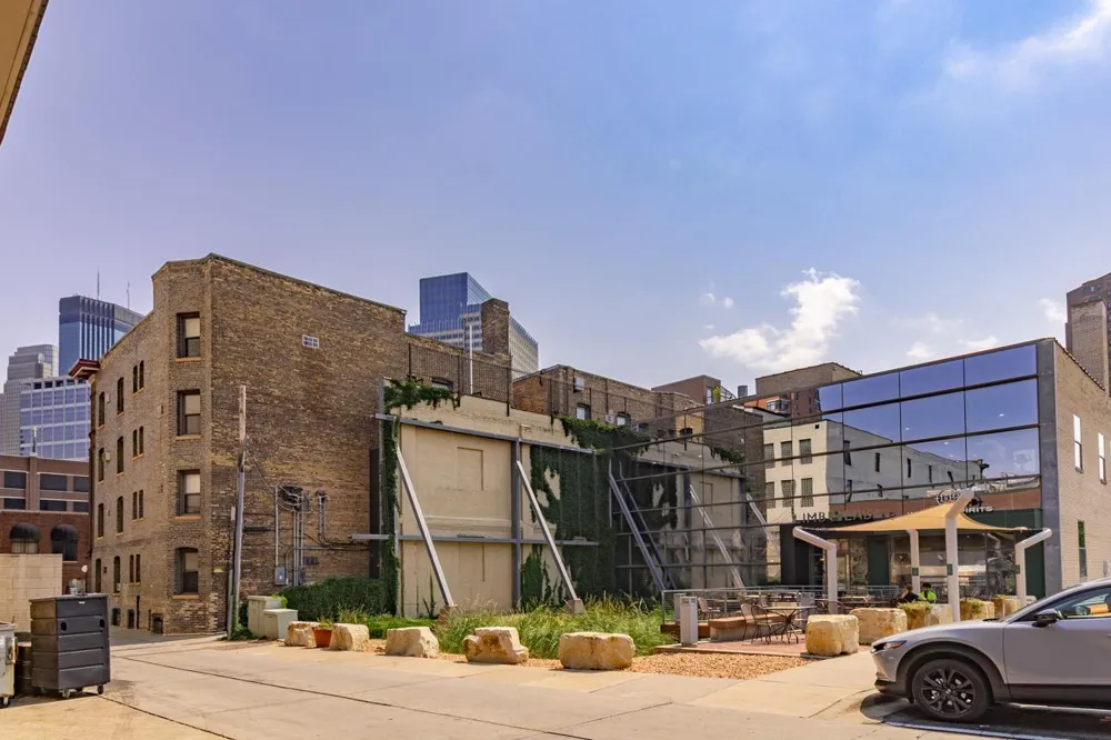 1204 Harmon Place #21 Minneapolis, MN 55403