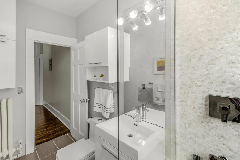 1204 Harmon Place #21 Minneapolis, MN 55403