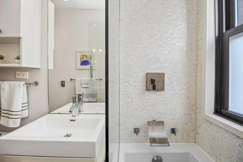 1204 Harmon Place #21 Minneapolis, MN 55403
