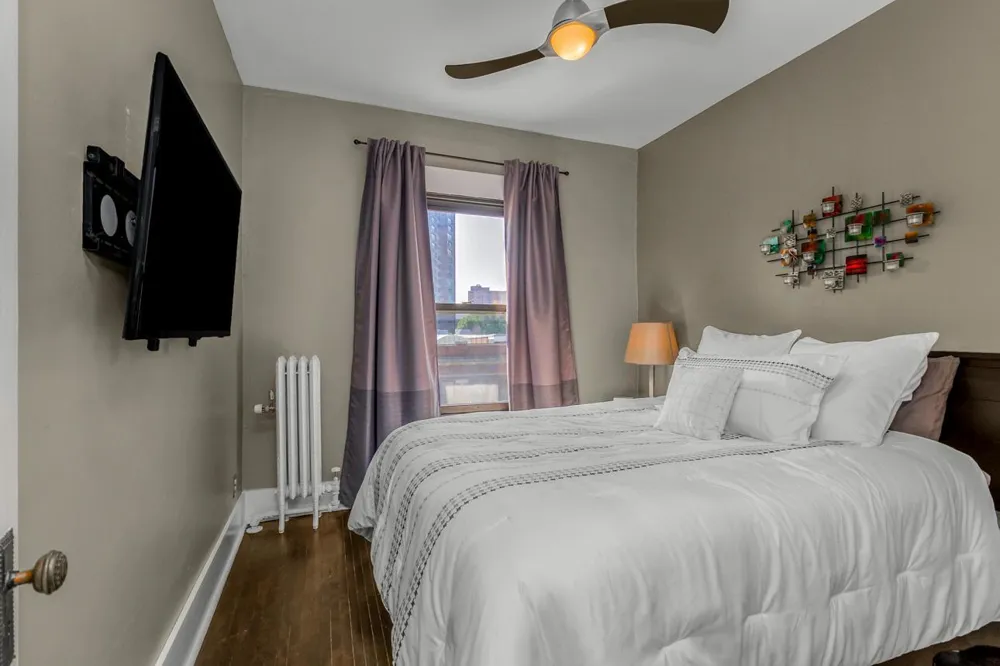 1204 Harmon Place #21 Minneapolis, MN 55403