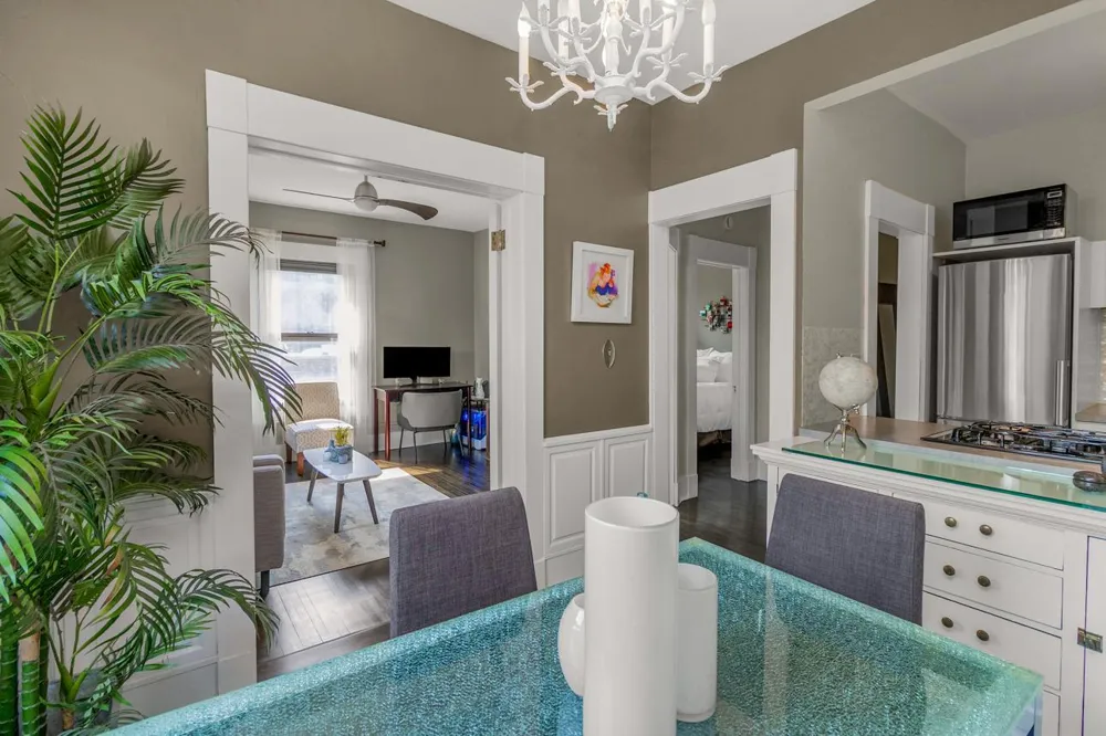 1204 Harmon Place #21 Minneapolis, MN 55403