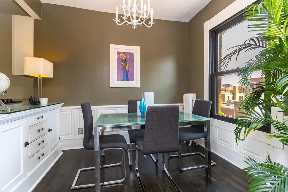 1204 Harmon Place #21 Minneapolis, MN 55403