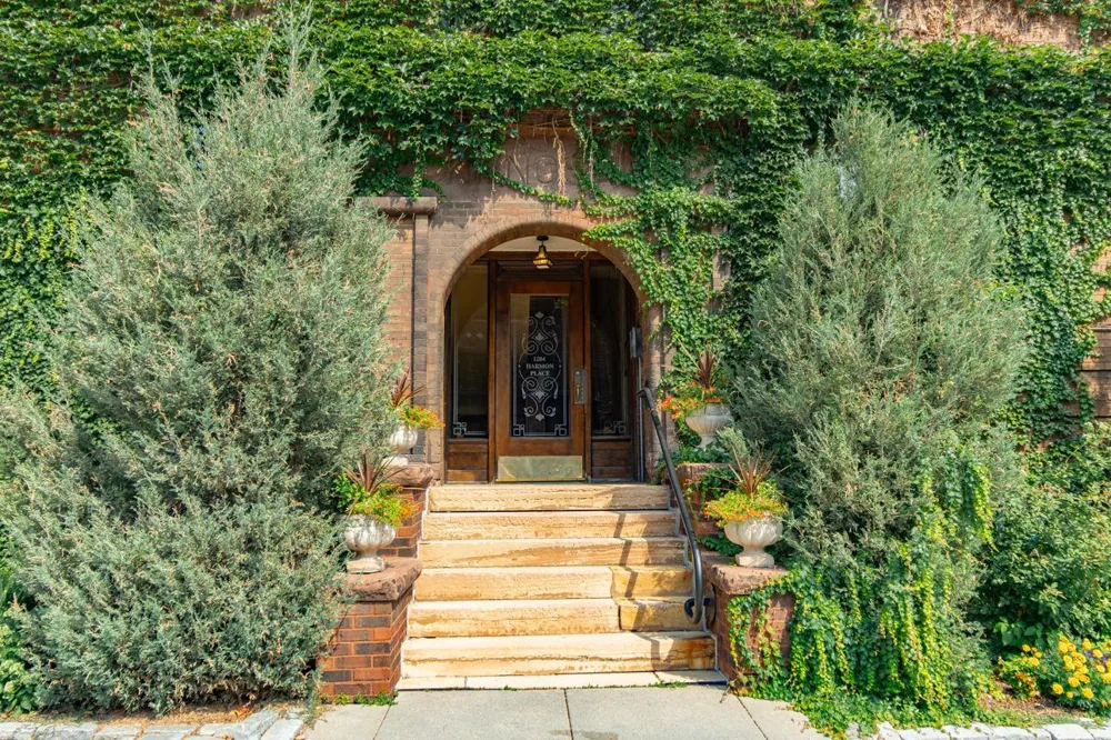 1204 Harmon Place #21 Minneapolis, MN 55403