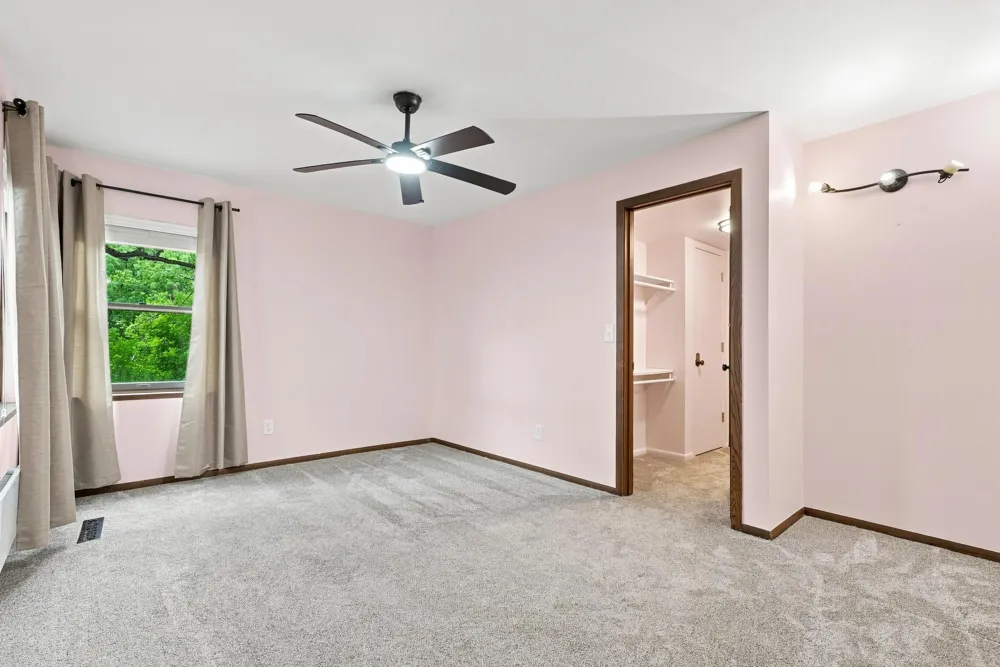15120 Chestnut Circle Burnsville, MN 55306