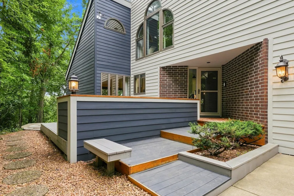 15120 Chestnut Circle Burnsville, MN 55306