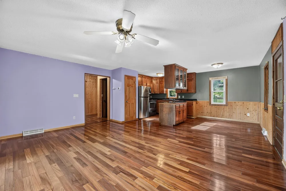 49146 Amble Avenue Stanchfield, MN 55080