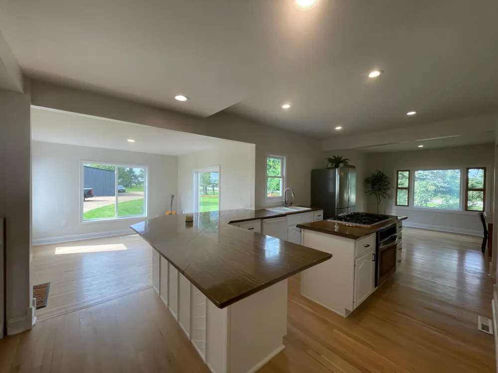 21892 740th Avenue Grand Meadow, MN 55936