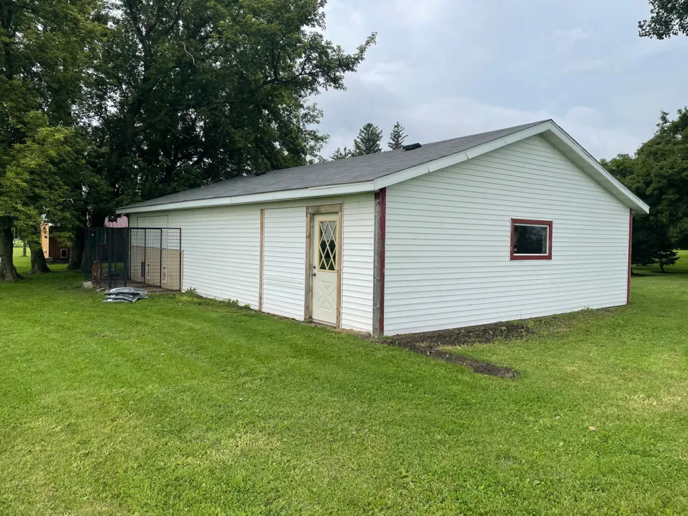 21892 740th Avenue Grand Meadow, MN 55936