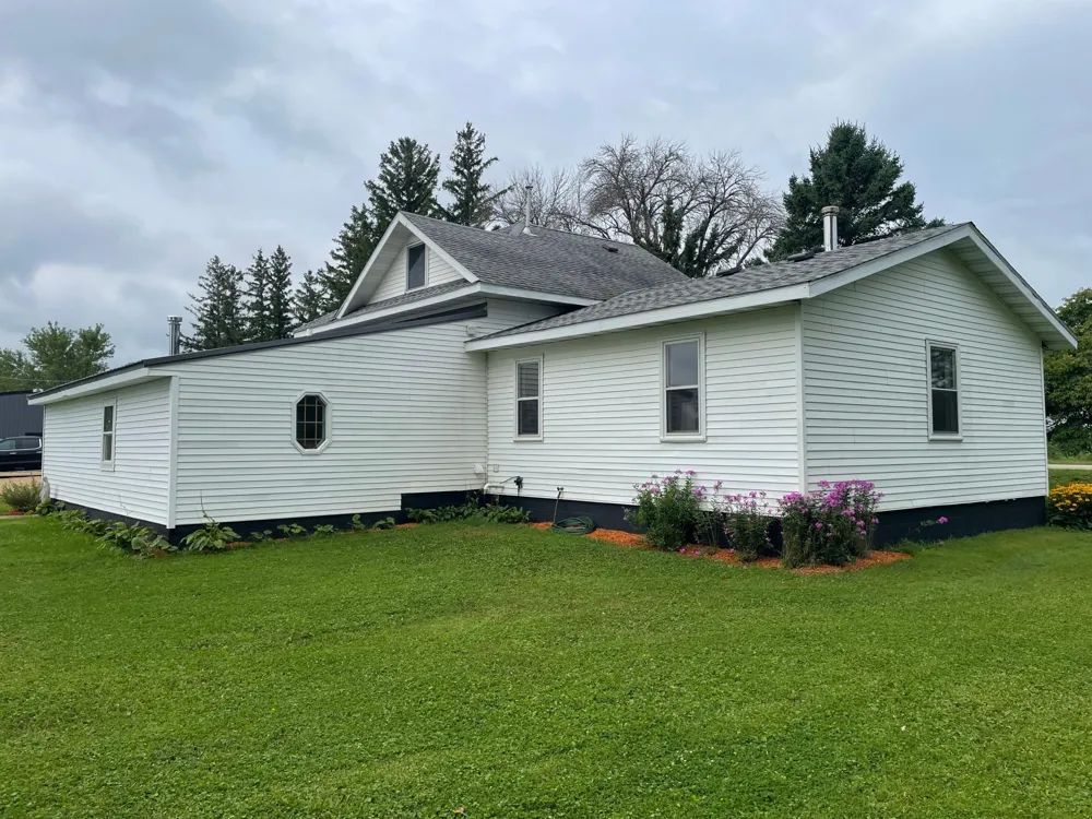 21892 740th Avenue Grand Meadow, MN 55936