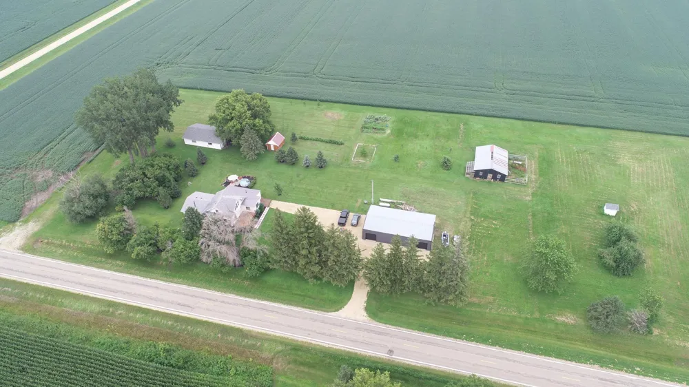 21892 740th Avenue Grand Meadow, MN 55936