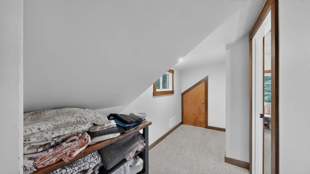 809 S Prairie Street Lake City, MN 55041