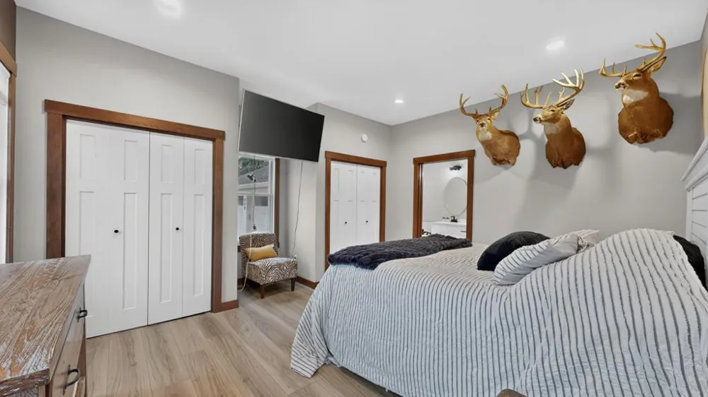 809 S Prairie Street Lake City, MN 55041