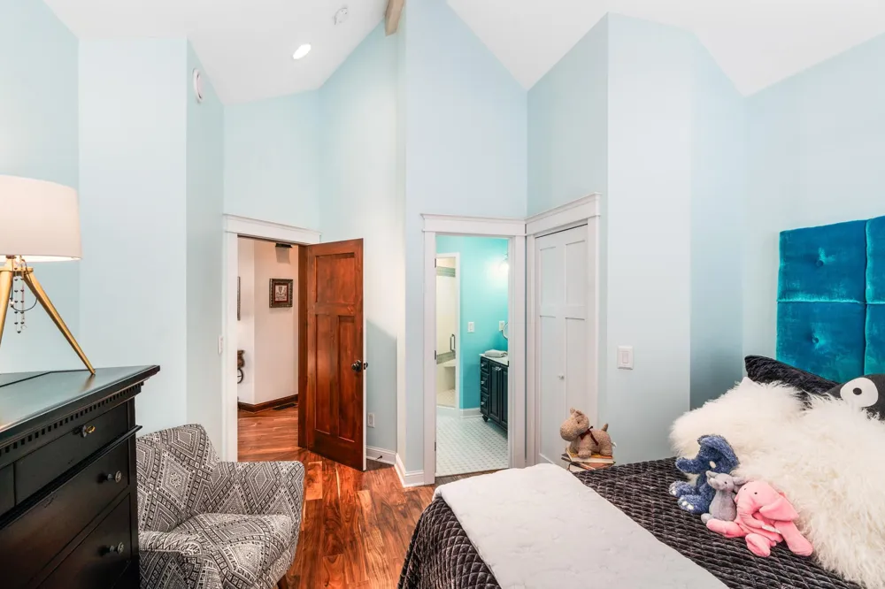 580 Marshall Street Duluth, MN 55803