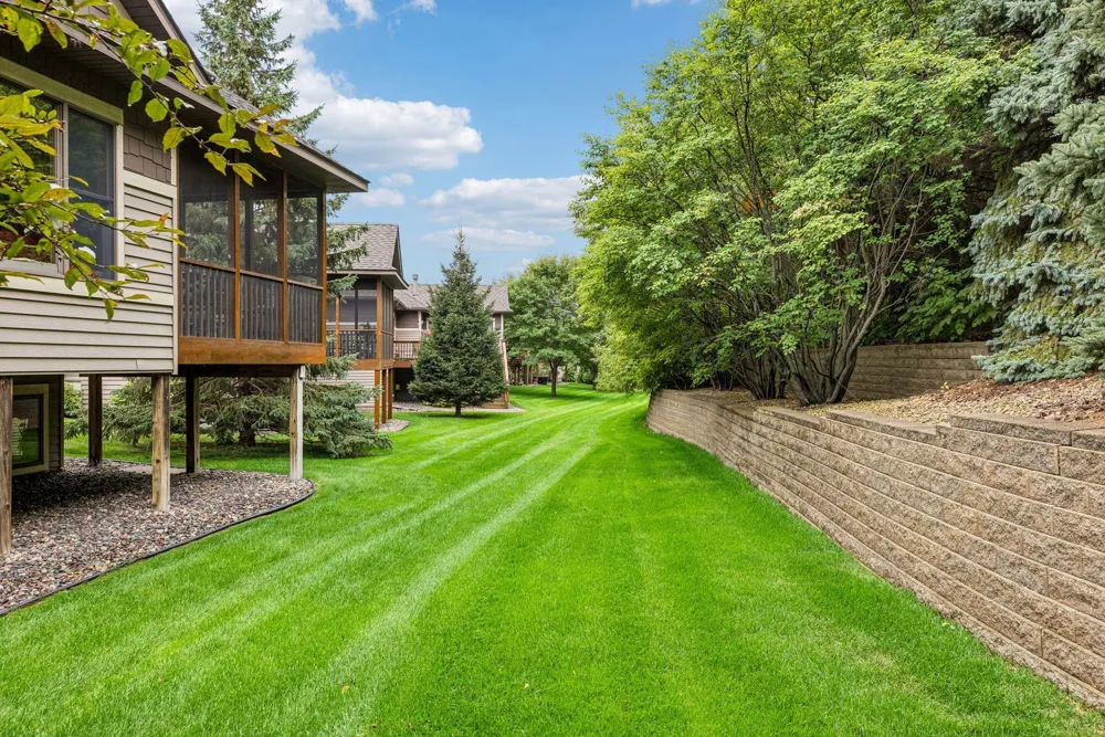 1354 Holly Avenue Oakdale, MN 55128