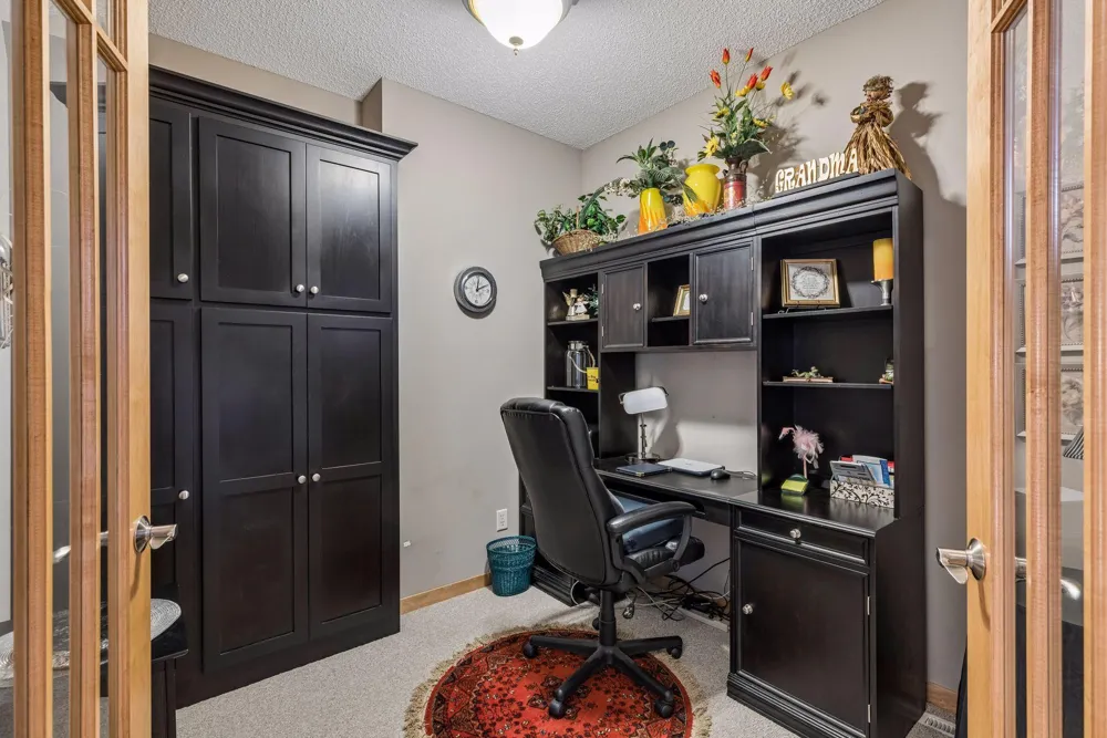 1354 Holly Avenue Oakdale, MN 55128