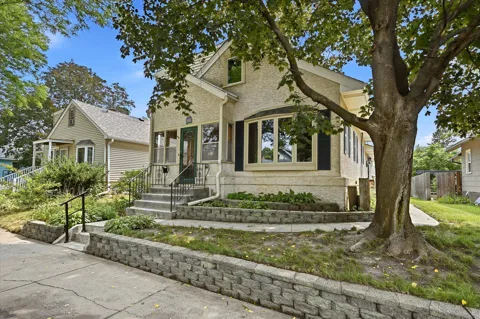 1918 Clear Avenue
