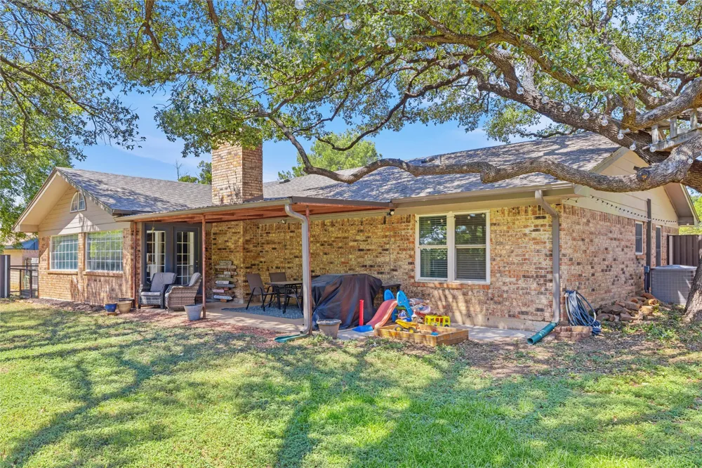 1709 Broadmoor Drive Brownwood, TX 76801