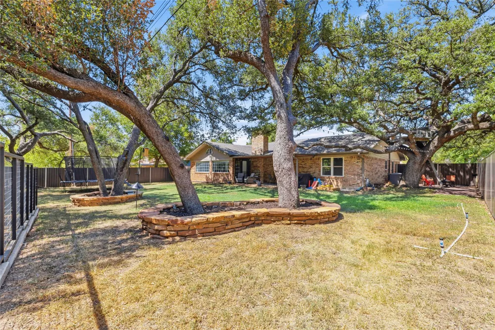 1709 Broadmoor Drive Brownwood, TX 76801