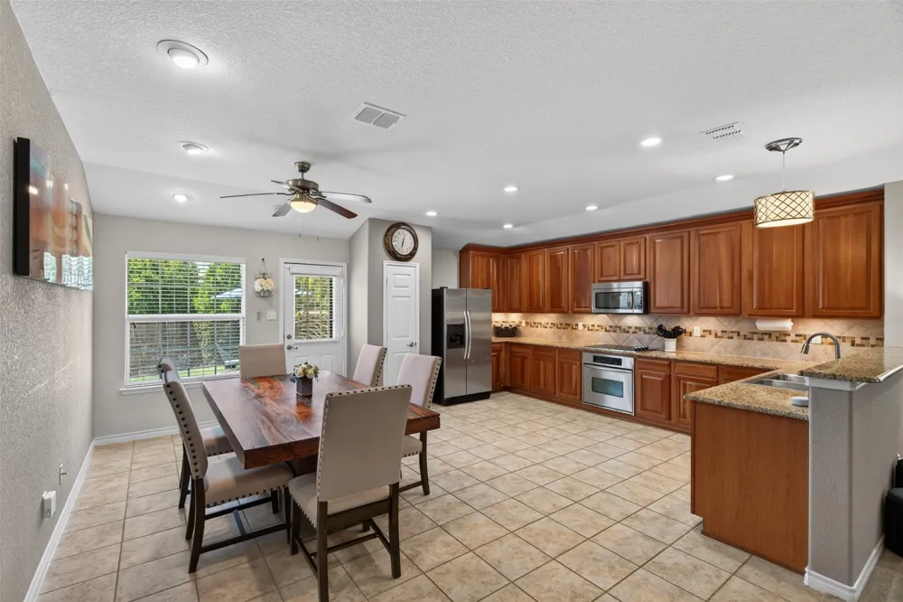 2151 Van Zandt Drive Grand Prairie, TX 75052