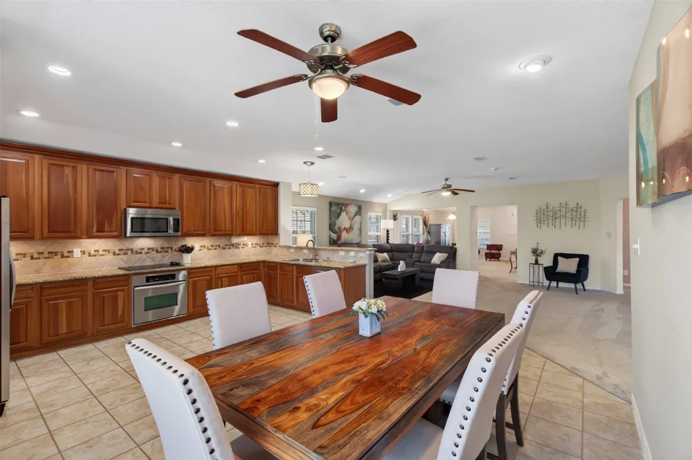 2151 Van Zandt Drive Grand Prairie, TX 75052