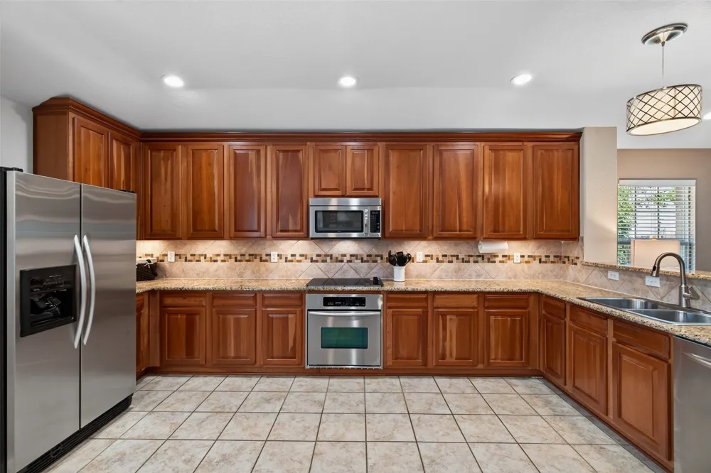 2151 Van Zandt Drive Grand Prairie, TX 75052